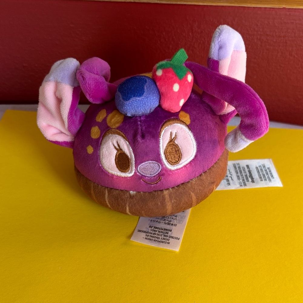 Disney Store Angel Acai Bowl Munchlings Plush from Fruity Finds collection.